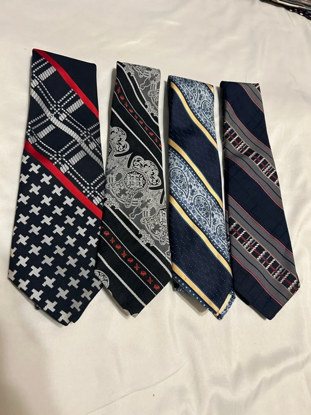 LiKe❤️for $10 off🍎 Vintage tie lot Marshall Fields Dior Beau Brummell